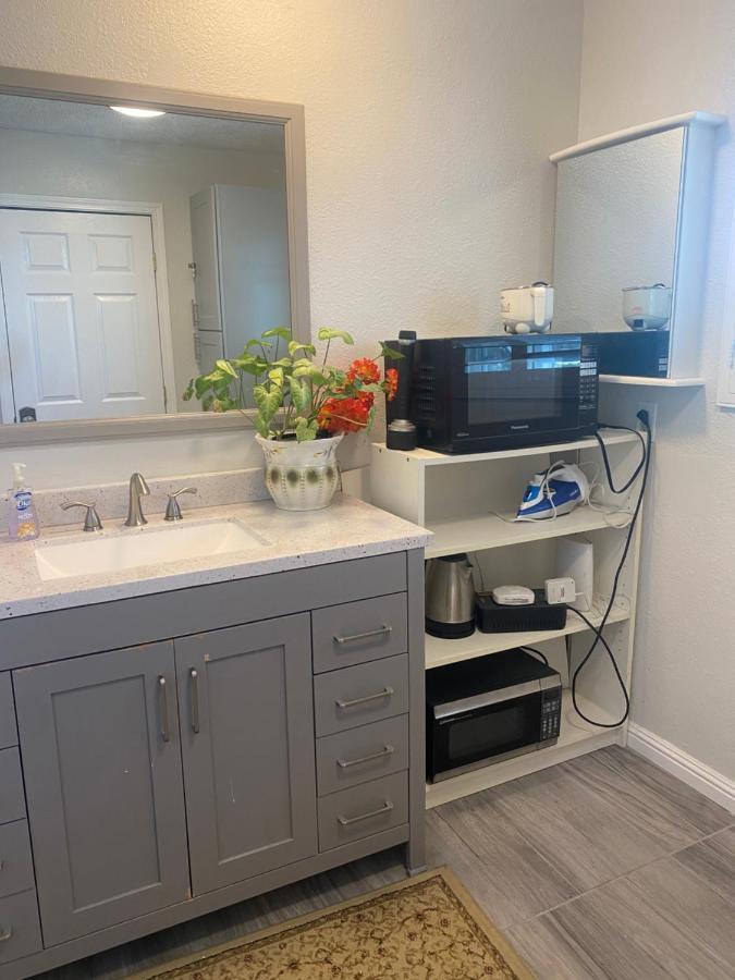 Private Room In Los Angeles With Ac, Strong Wifi, Smart Tv, Work Desk Near Sofi Stadium Eksteriør billede