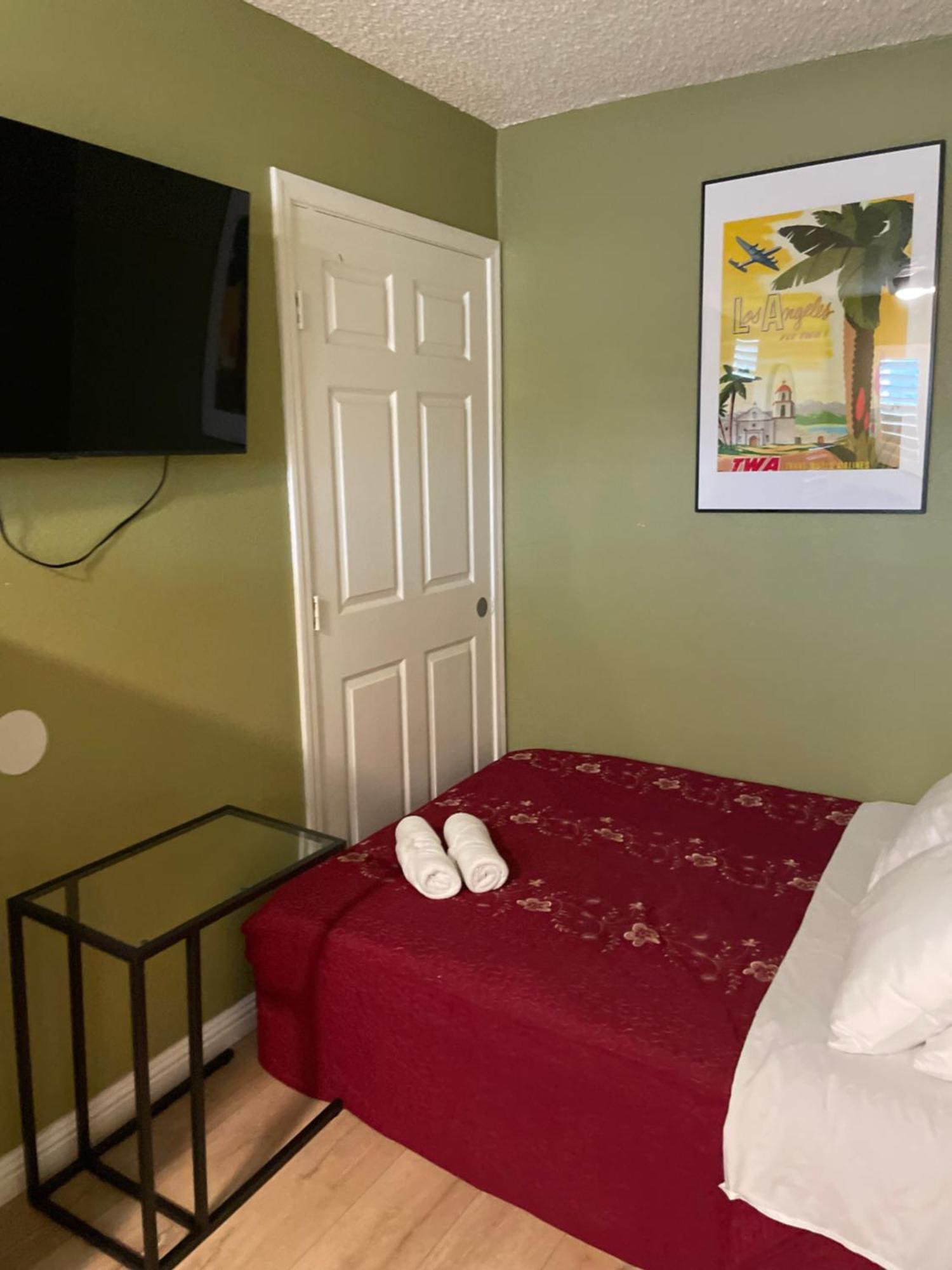 Private Room In Los Angeles With Ac, Strong Wifi, Smart Tv, Work Desk Near Sofi Stadium Eksteriør billede